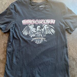 Abercrombie & Fitch Brooklyn New York Graphic T-Shirt - Size Small